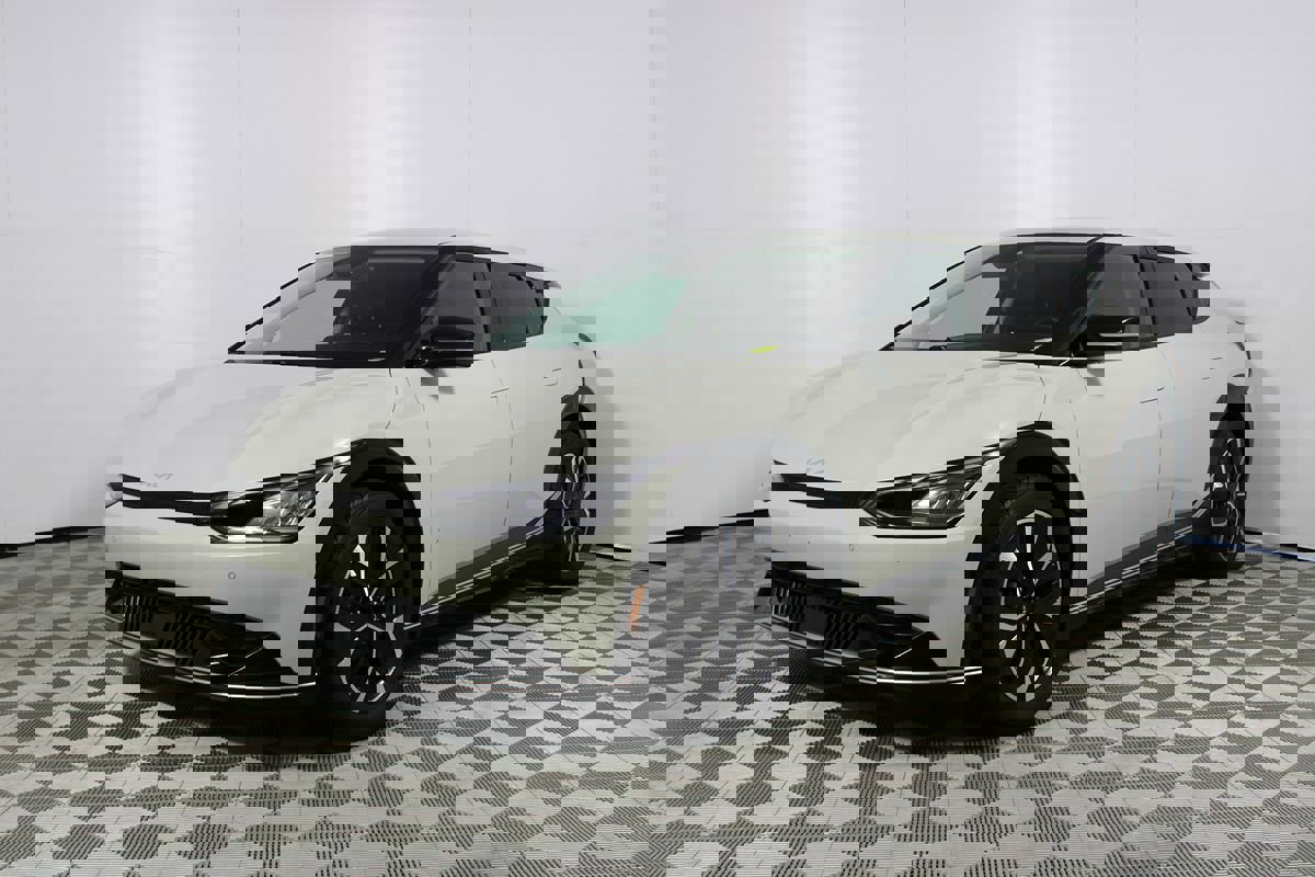 Used 2022 Kia EV6 Wind image 34