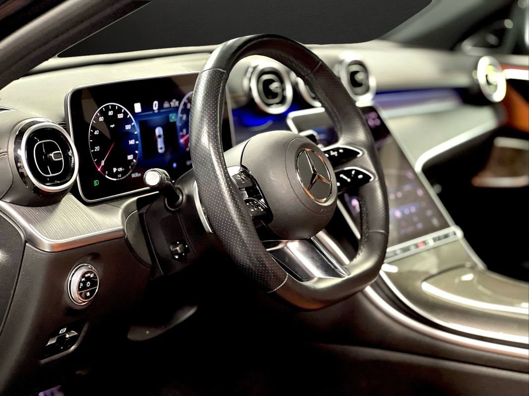 Used 2023 Mercedes-Benz C 300 4MATIC Sedan image 16