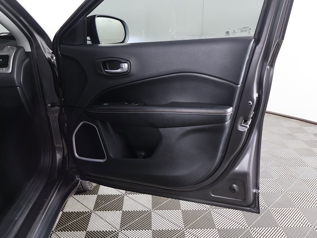 Used 2019 Jeep Compass Latitude w/ Popular Equipment Group image 21