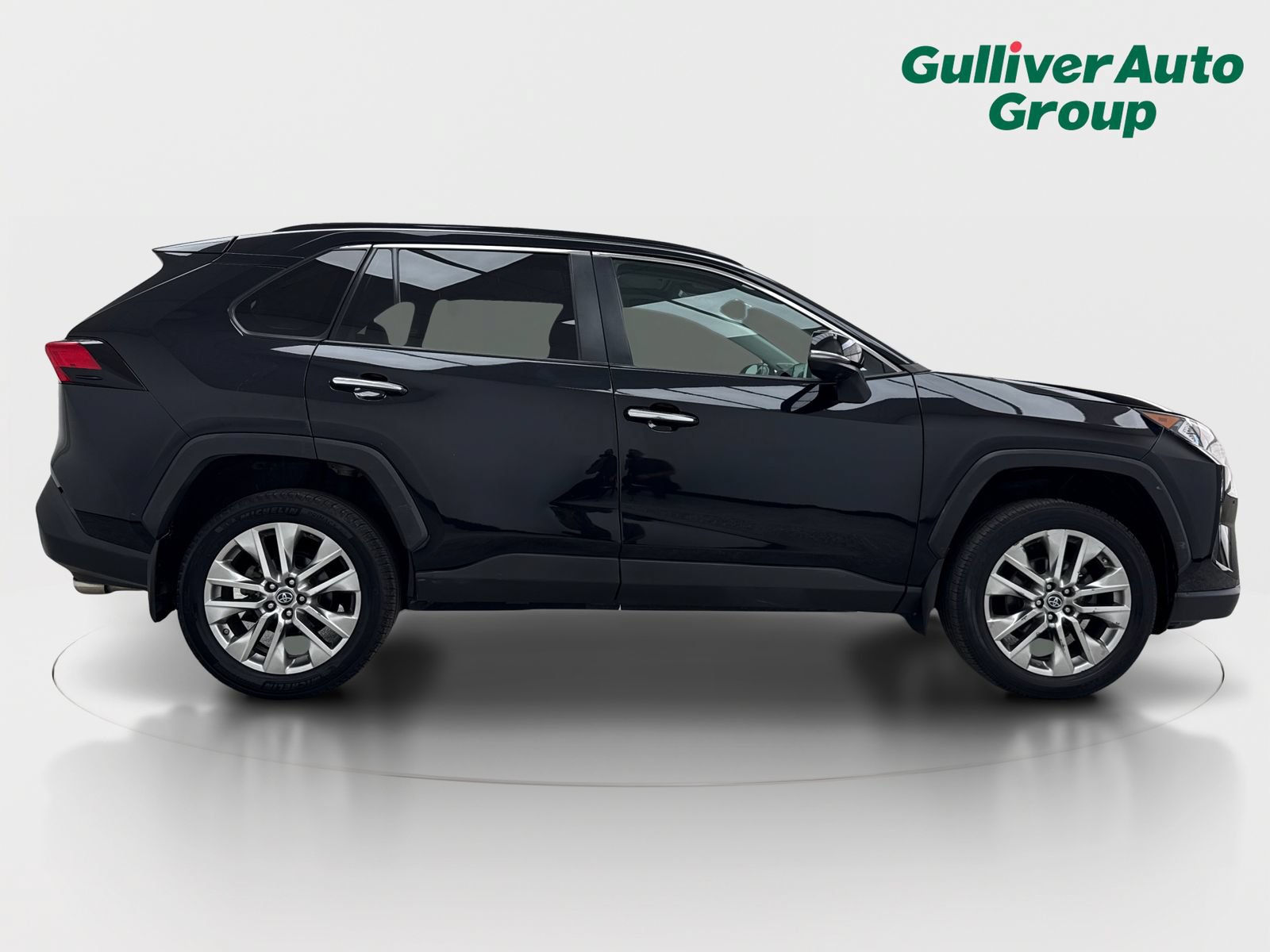 Used 2019 Toyota RAV4 Limited w/ Advanced Technology Package AWD/4WD image 10