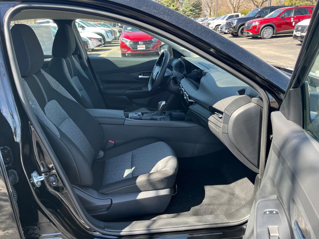 New 2026 Nissan Sentra SV w/ Floor Mat Package FWD image 15