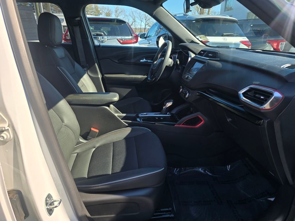 Used 2023 Chevrolet TrailBlazer RS image 12