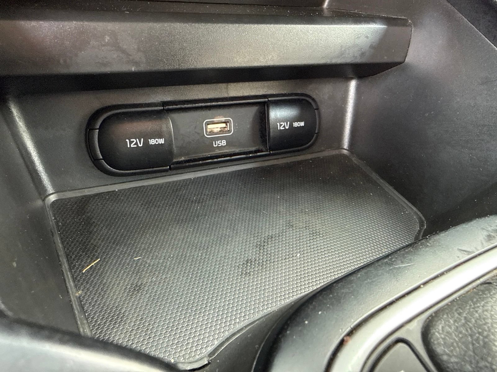 Used 2025 Kia Soul LX FWD image 23