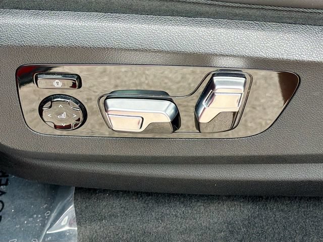 Used 2023 BMW XM AWD/4WD image 24