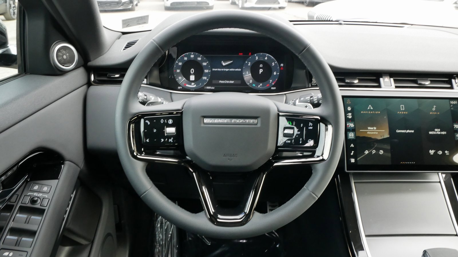 Used 2024 Land Rover Range Rover Evoque Dynamic SE image 45
