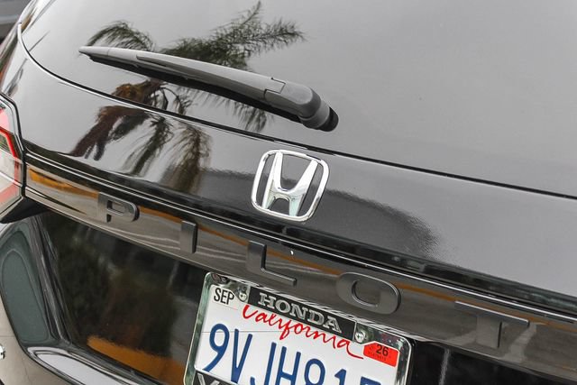 Used 2025 Honda Pilot EX-L image 11