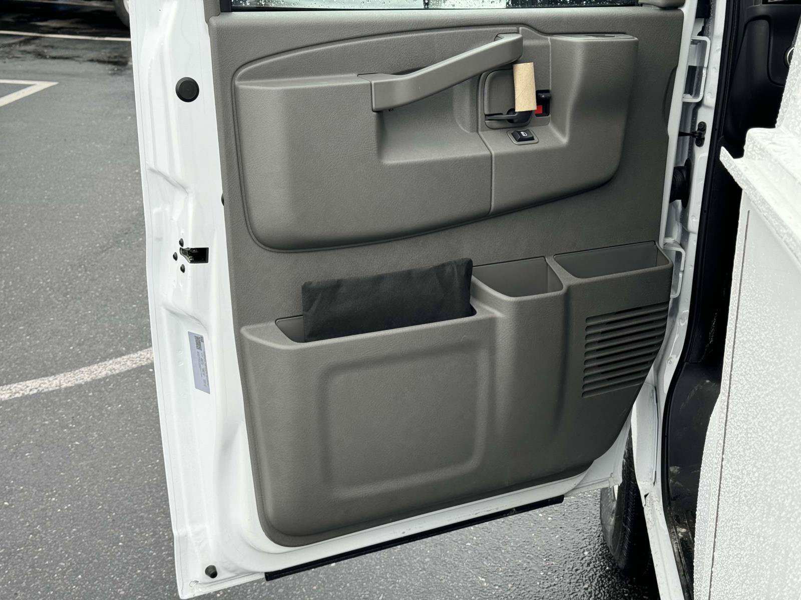 New 2024 Chevrolet Express 3500 w/ Power Convenience Package RWD image 15
