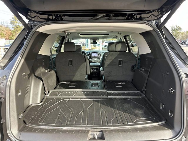 Used 2021 Chevrolet Traverse RS w/ LPO, Floor Liner Package image 16