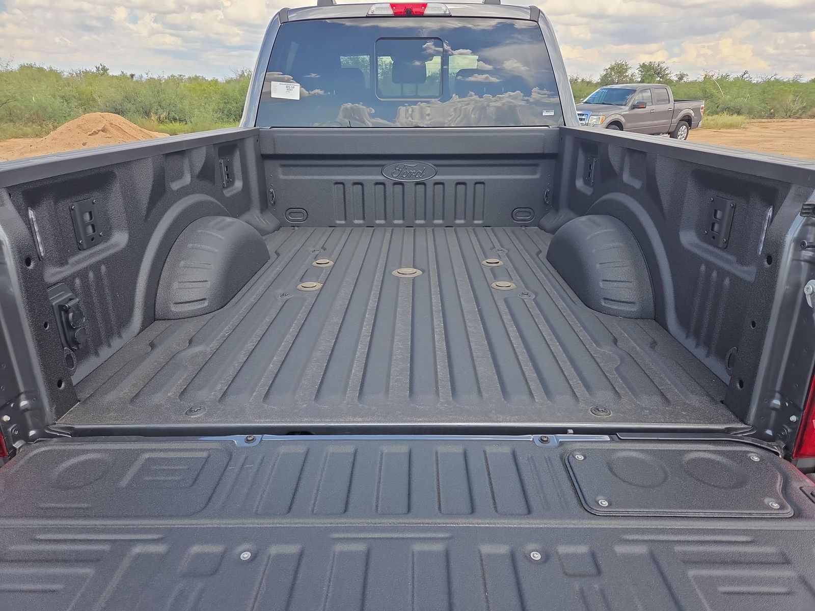 New 2026 Ford F250 Lariat w/ Tremor Off-Road Package AWD/4WD image 6