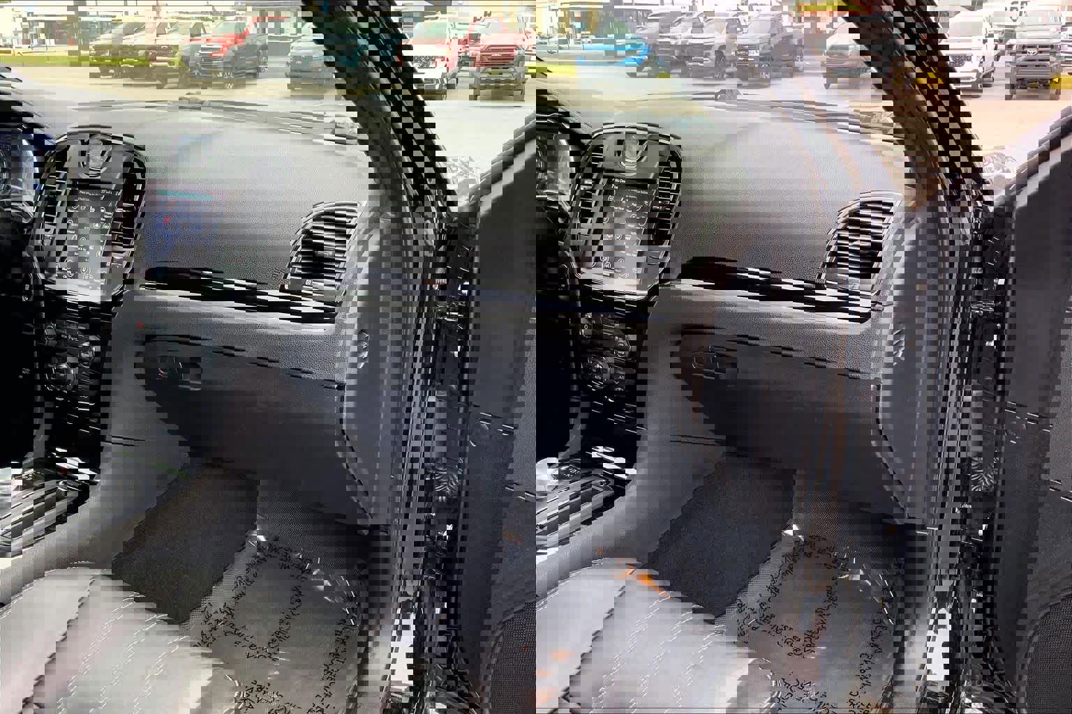 Used 2021 Chrysler 300 S image 18