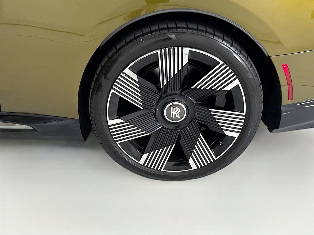 Used 2026 Rolls-Royce Spectre AWD/4WD image 28