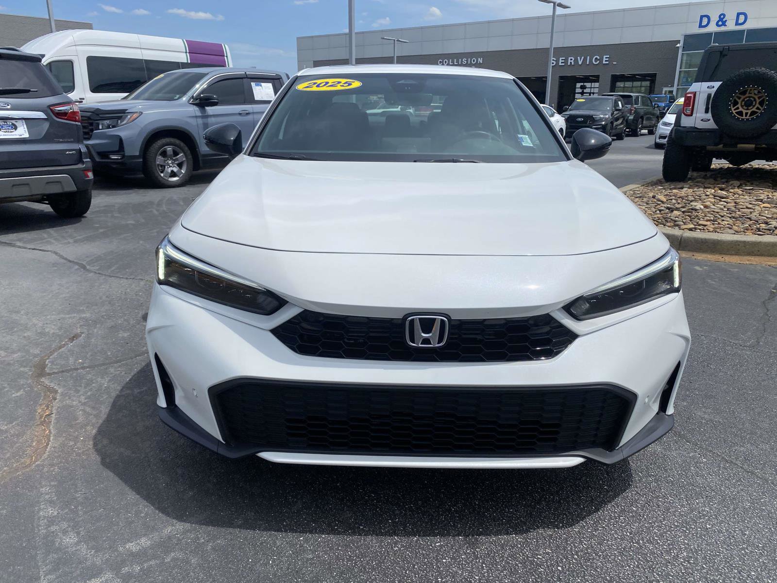 Used 2025 Honda Civic FWD Hybrid Sedan image 2