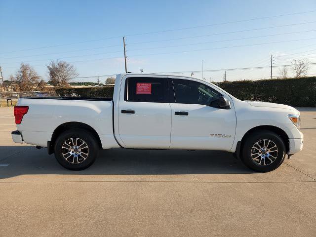 Certified 2024 Nissan Titan SV w/ SV Convenience Package image 4