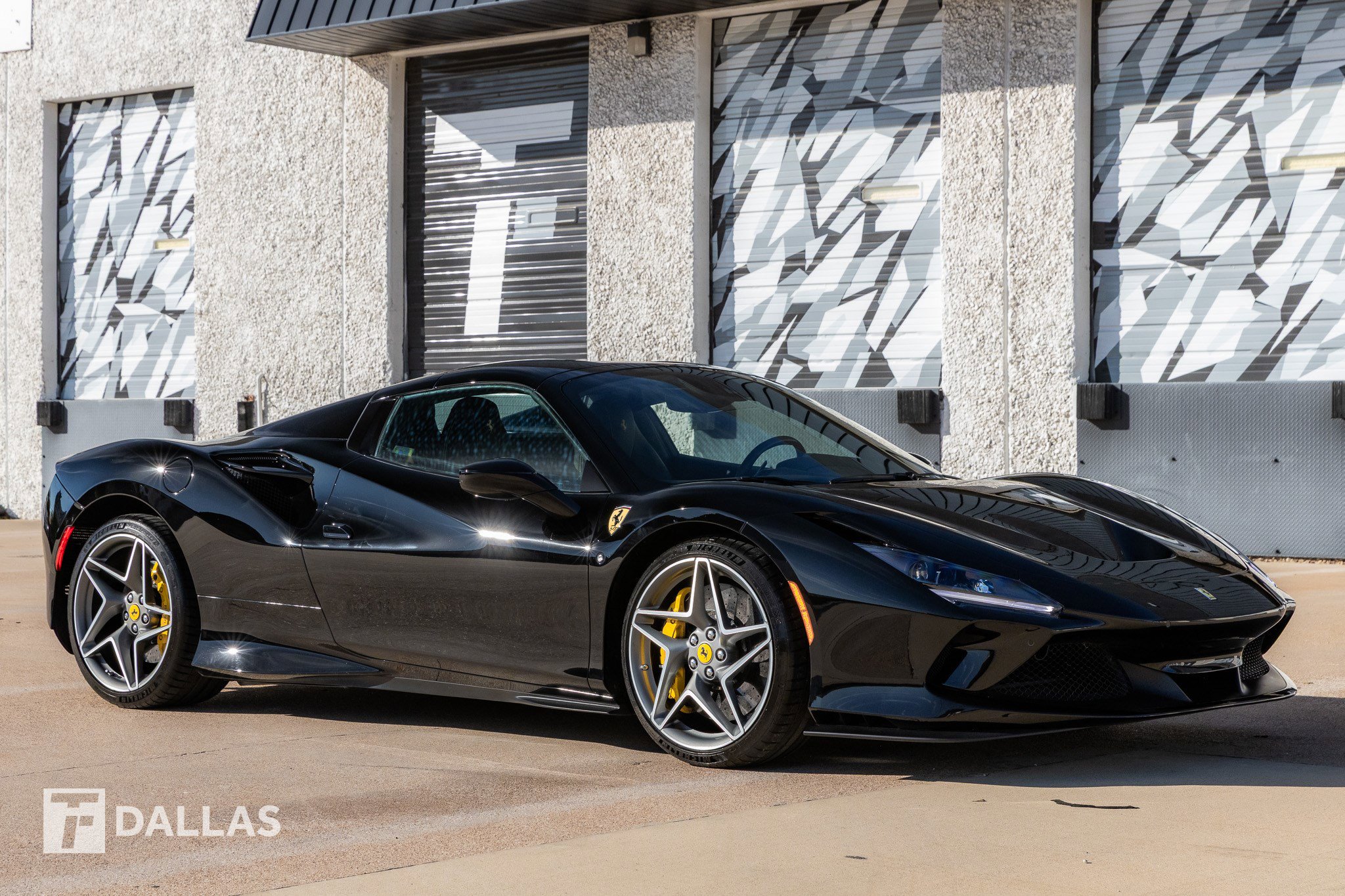 Used 2021 Ferrari F8 Tributo image 18