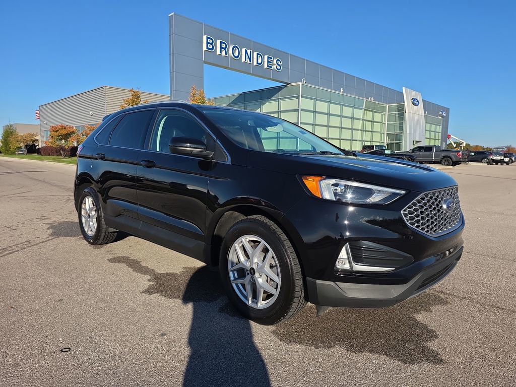 Used 2023 Ford Edge SEL w/ Convenience Package
