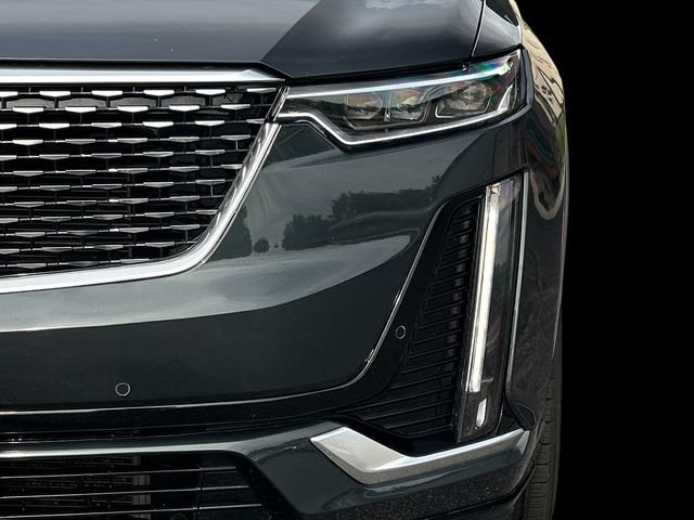 Used 2023 Cadillac XT6 Premium Luxury w/ Technology Package AWD/4WD image 3
