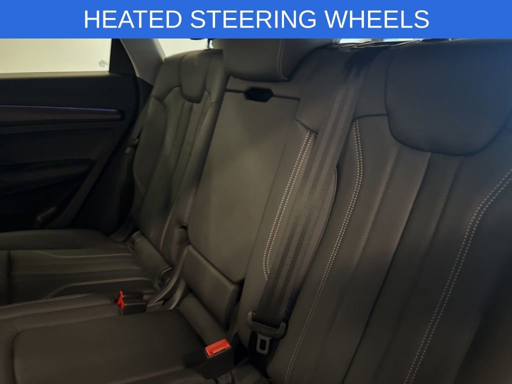 Used 2025 Audi Q5 e Premium Plus w/ Premium Plus Package image 18