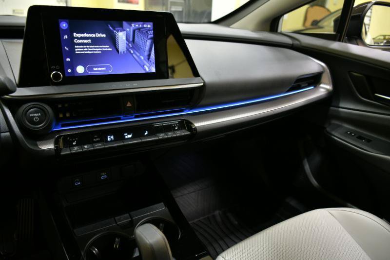Used 2023 Toyota Prius XLE FWD image 36