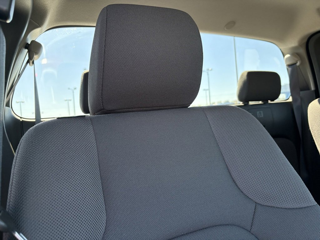 Used 2020 Nissan Frontier S image 21