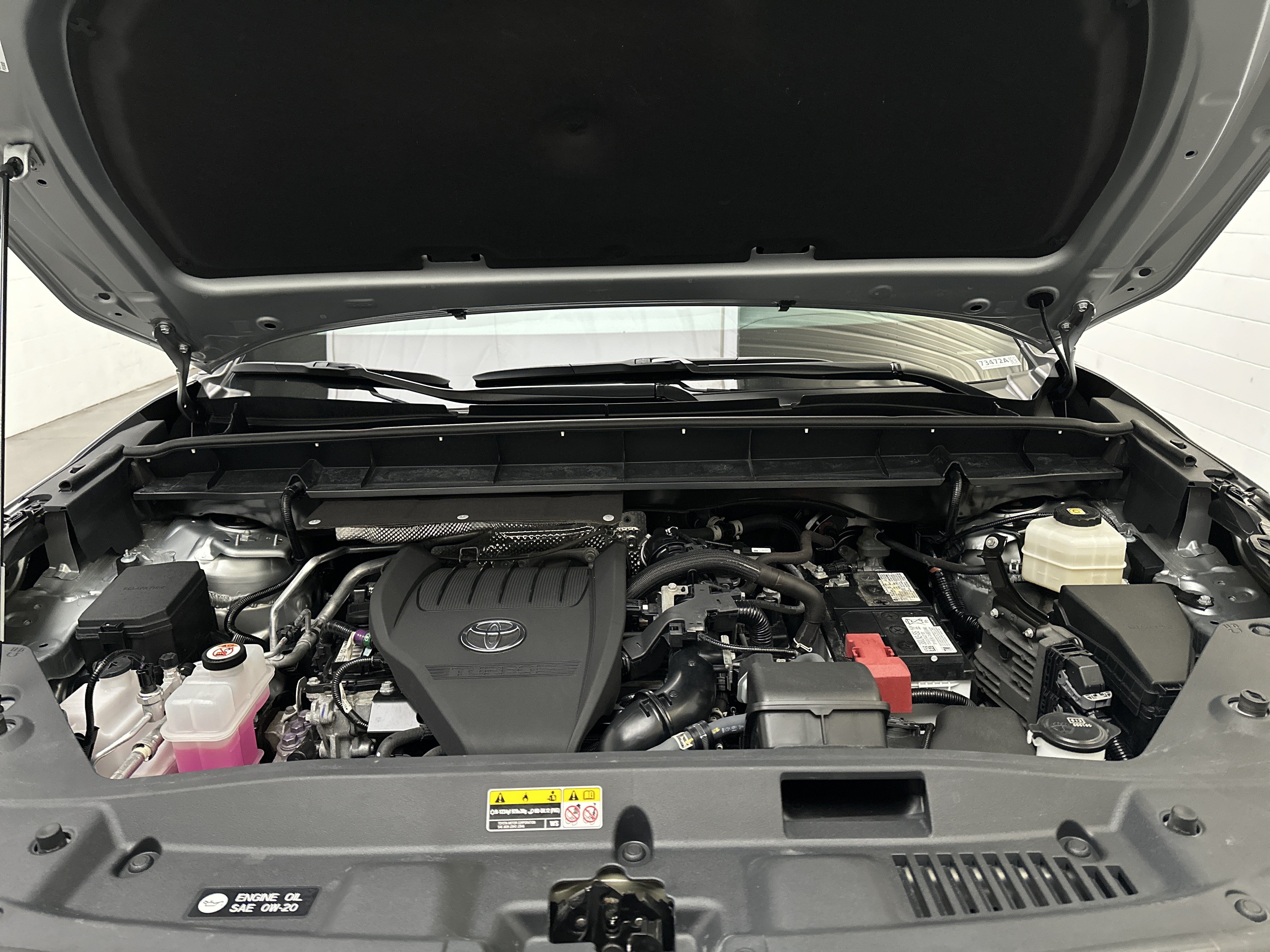 Used 2023 Toyota Highlander LE FWD image 39
