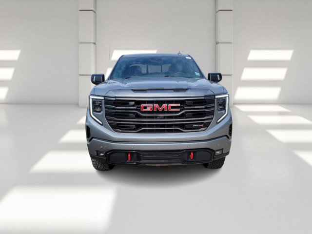 Used 2024 GMC Sierra 1500 AT4 w/ Technology Package AWD/4WD image 2