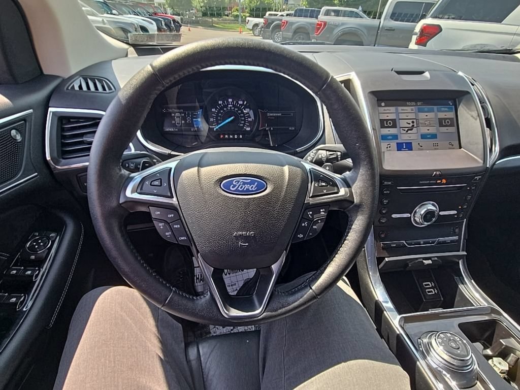 Certified 2019 Ford Edge Titanium w/ Cold Weather Package AWD/4WD image 23