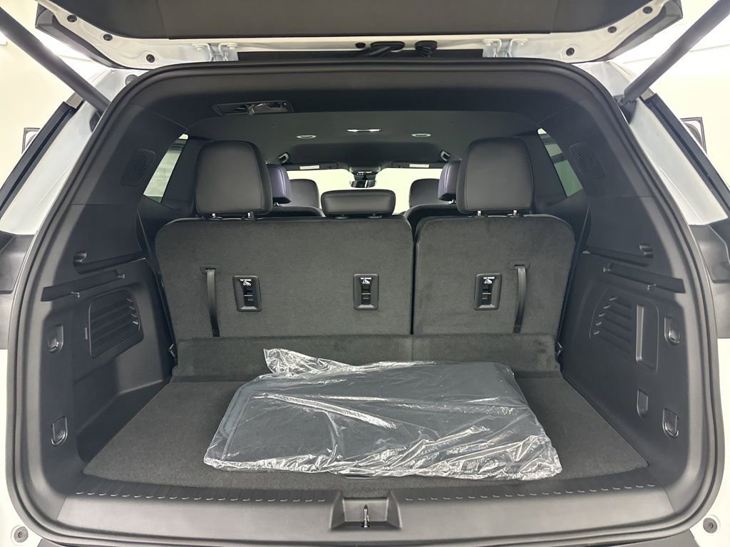 New 2026 GMC Acadia Elevation w/ Elevation Premium Package AWD/4WD image 24