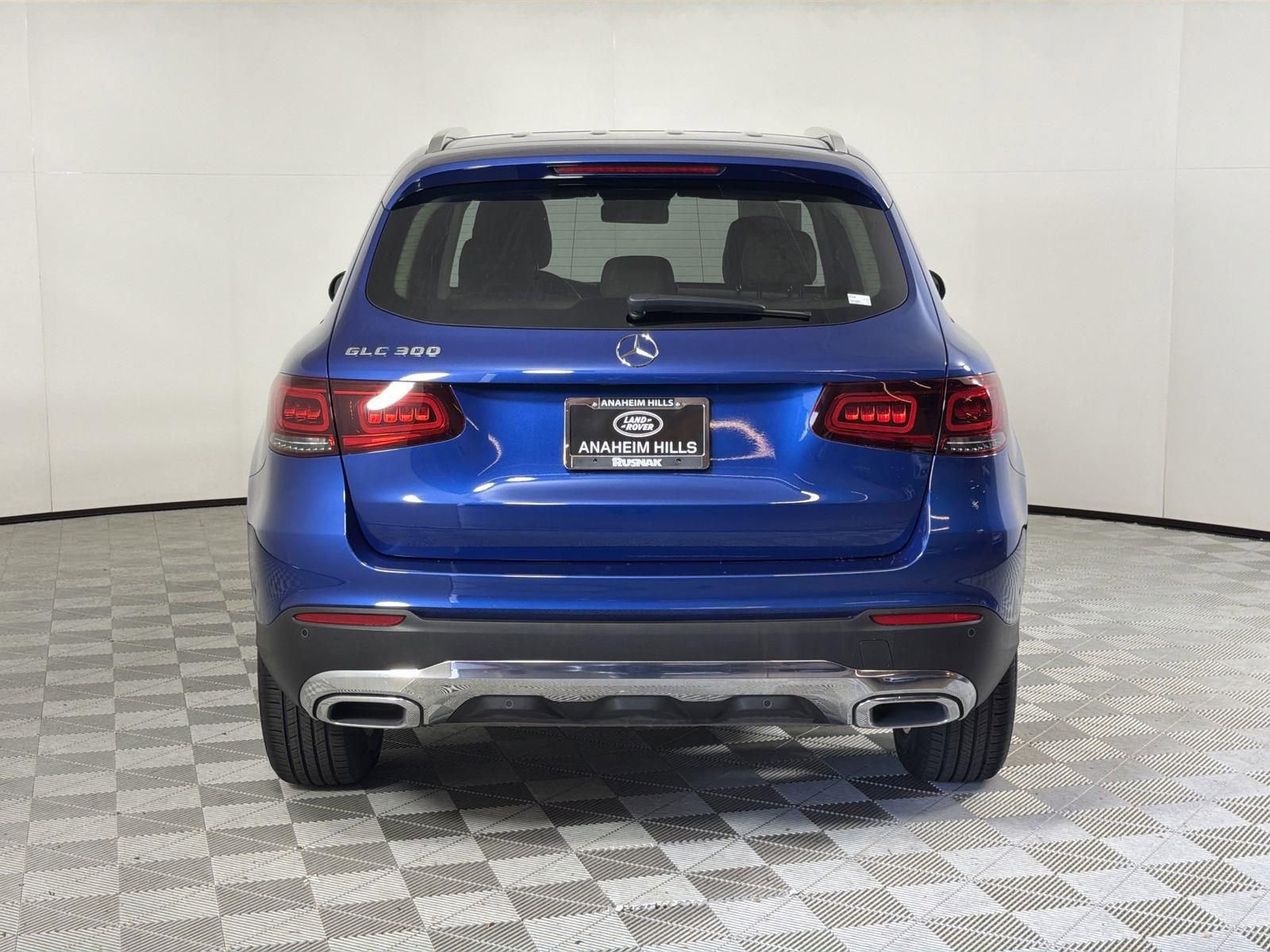 Used 2022 Mercedes-Benz GLC 300 image 4