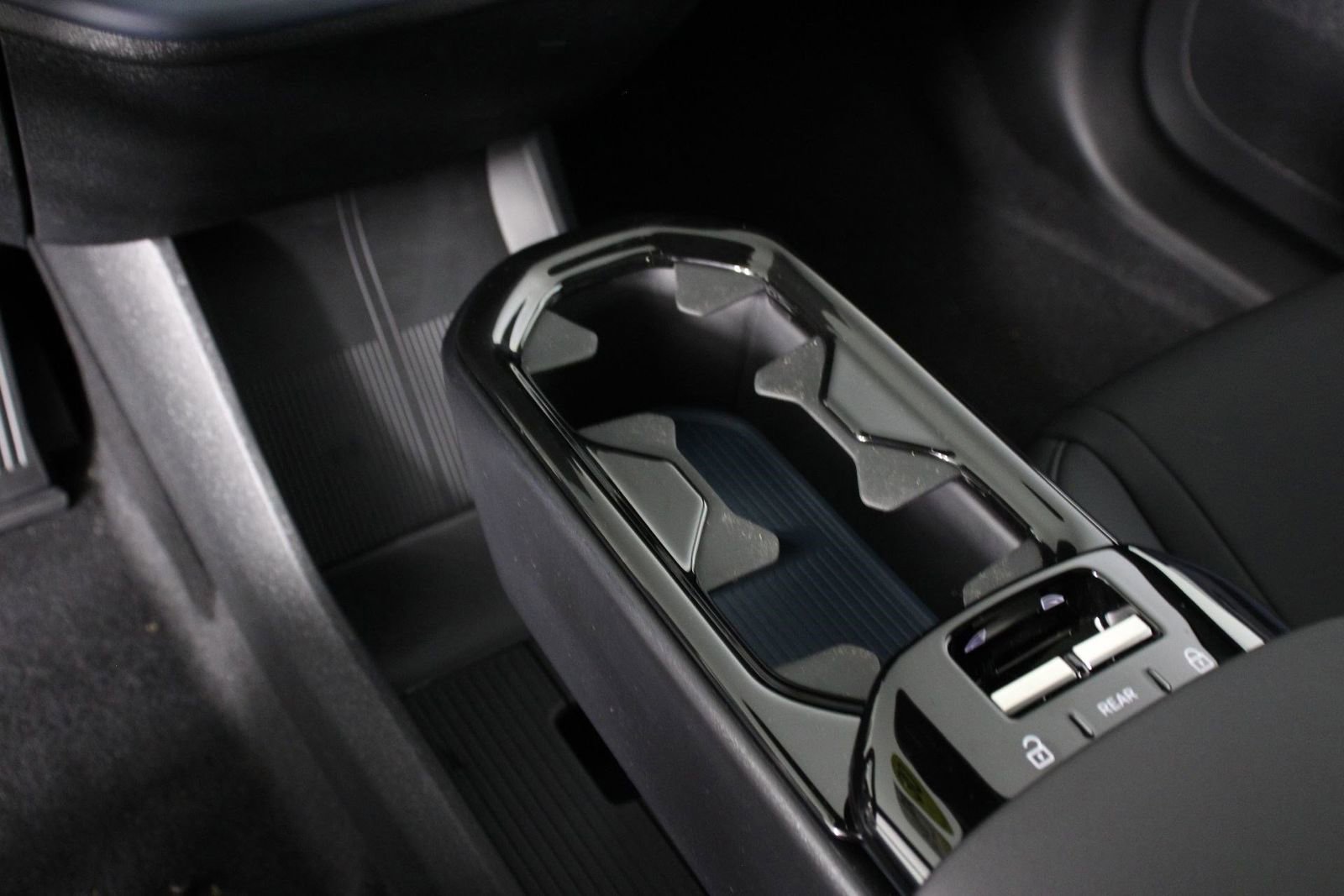 New 2026 Volvo EX30 Plus image 7