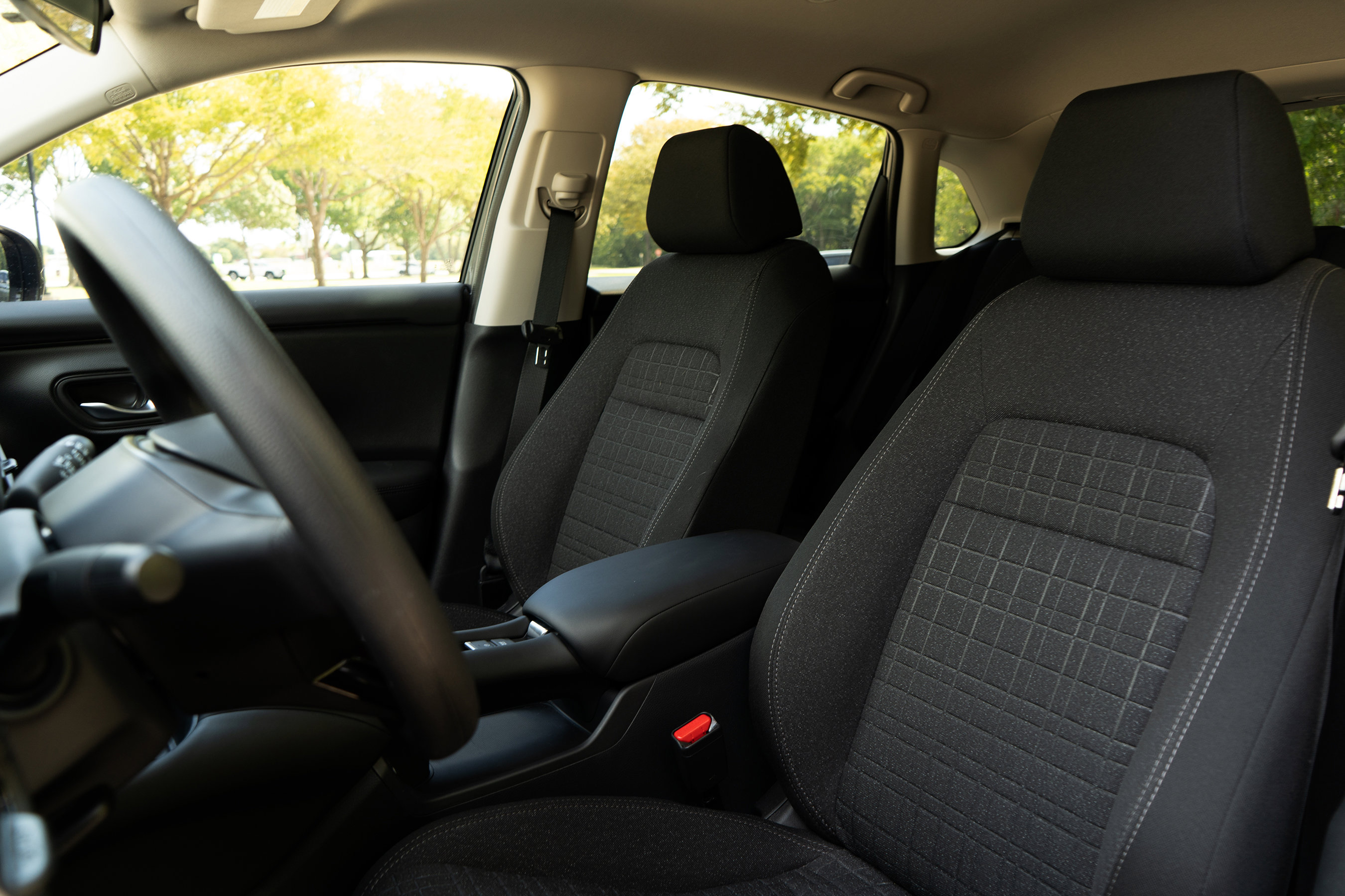 Certified 2026 Honda HR-V LX image 17