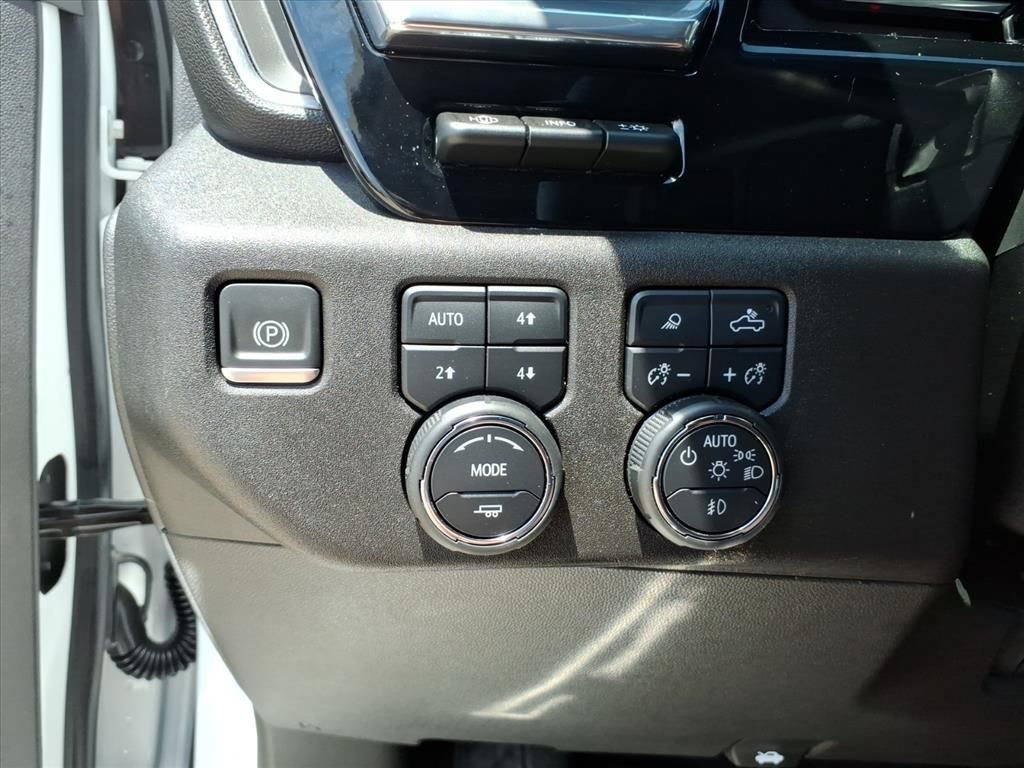 Used 2024 Chevrolet Silverado 2500 LTZ w/ LTZ Premium Package AWD/4WD image 23