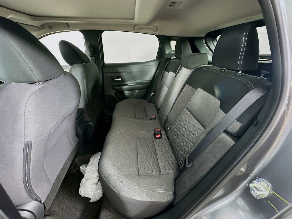 New 2026 Nissan Kicks SV w/ SV Premium Package image 32