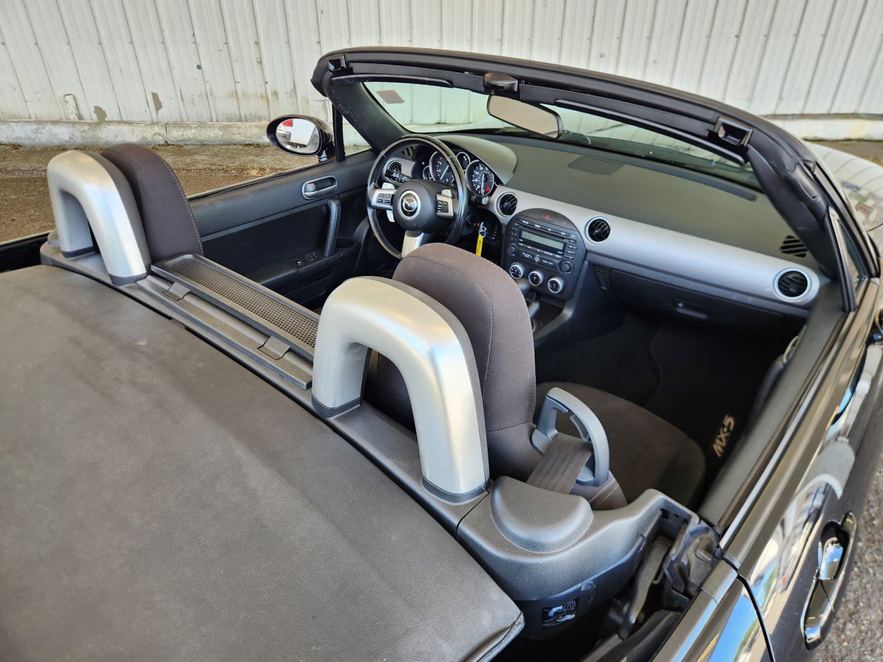 Used 2012 MAZDA MX-5 Miata Sport RWD image 2