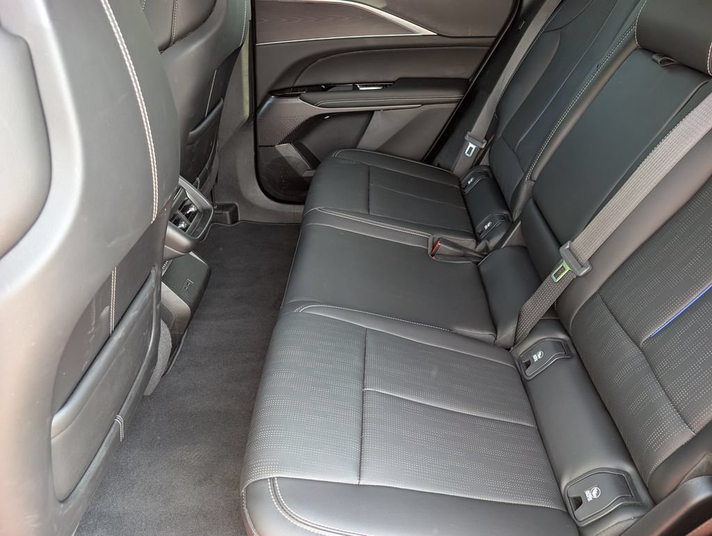 New 2026 Cadillac Lyriq Sport AWD/4WD image 16