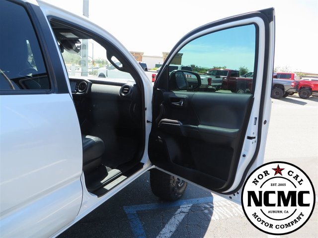 Used 2021 Toyota Tacoma TRD Sport image 41