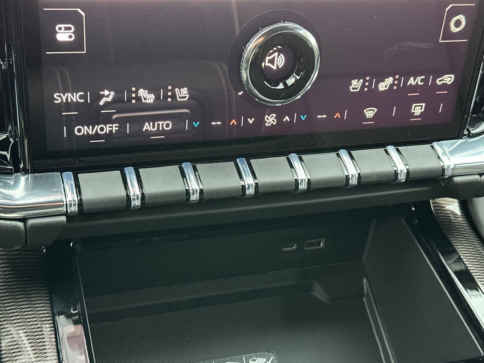 New 2026 GMC Yukon XL Elevation w/ Elevation Premium Package AWD/4WD image 22