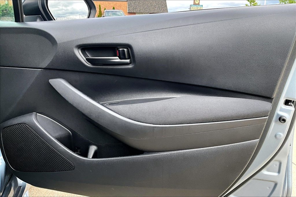 Used 2024 Toyota Corolla LE FWD image 23