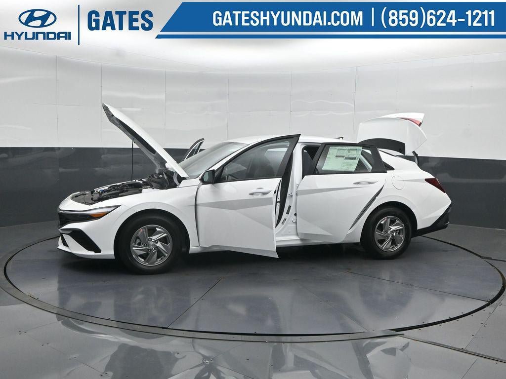 New 2026 Hyundai Elantra SE FWD image 50