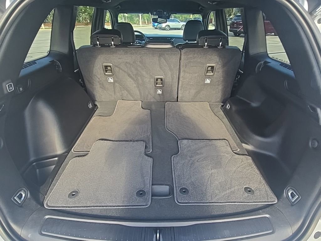 Used 2024 Jeep Grand Cherokee Limited w/ Black Appearance Package image 30