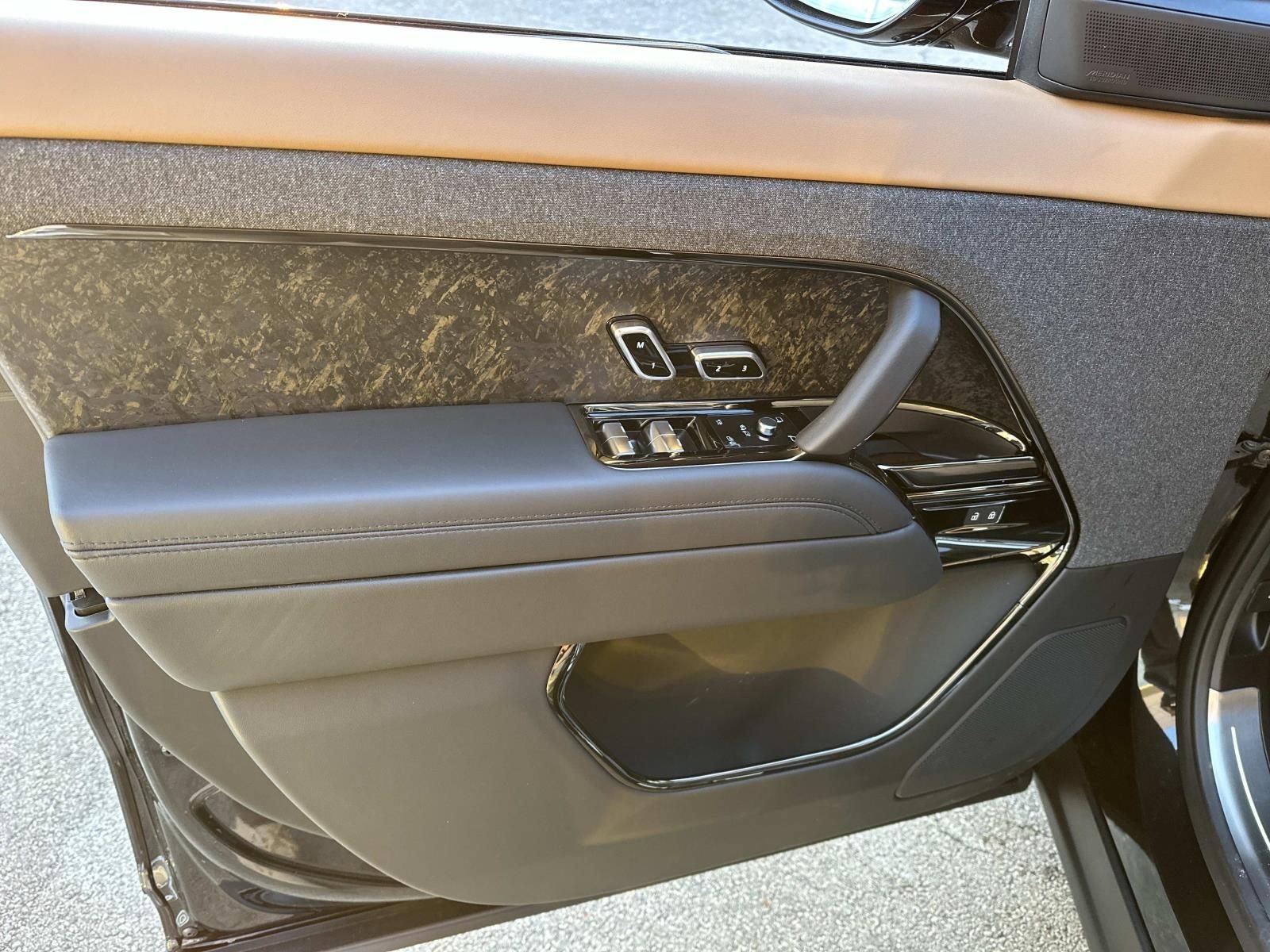 New 2026 Land Rover Range Rover Sport Dynamic SE image 9