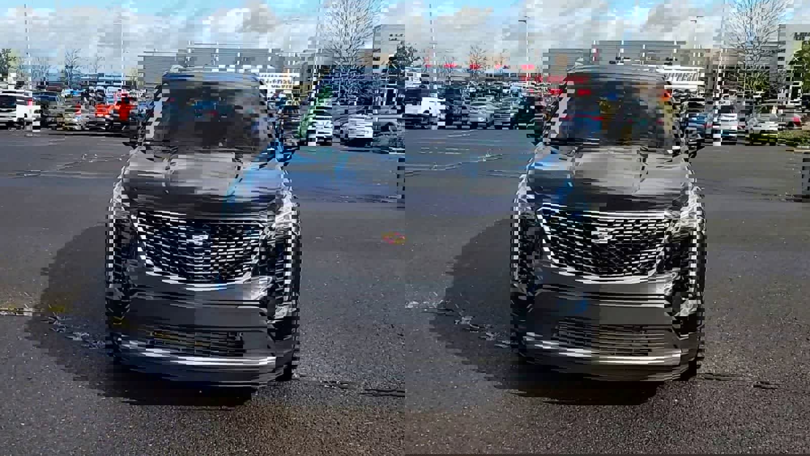 Used 2019 Cadillac XT4 Premium Luxury w/ Technology Package image 3