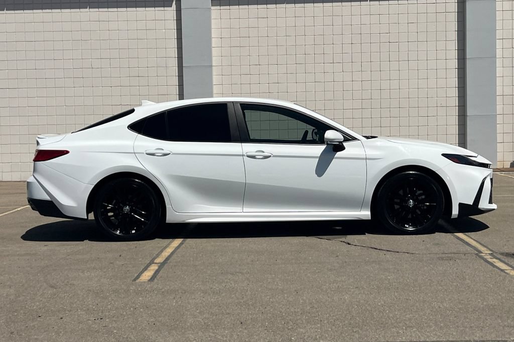 Certified 2025 Toyota Camry SE FWD image 3