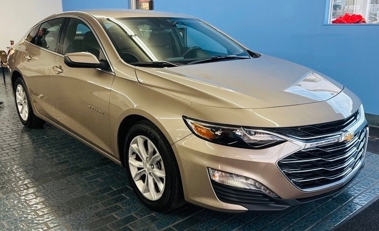 Used 2025 Chevrolet Malibu LT