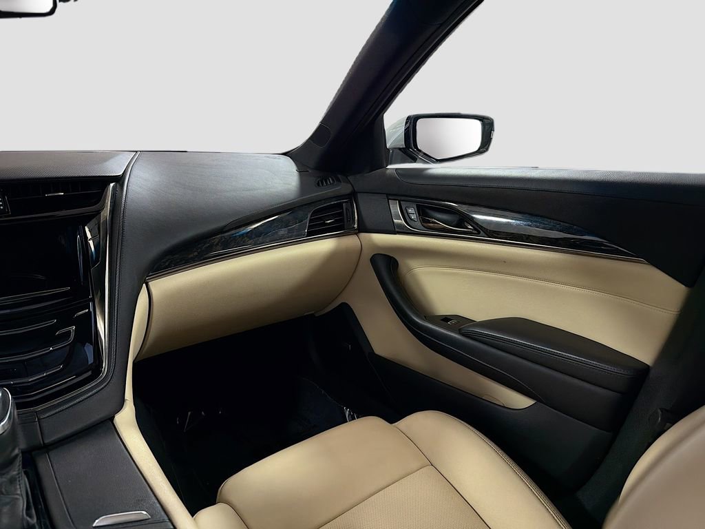 Used 2018 Cadillac CTS Luxury image 24