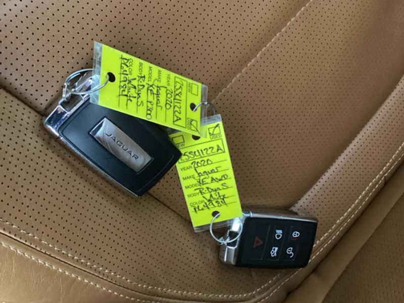 Used 2020 Jaguar XE R-Dynamic S image 39