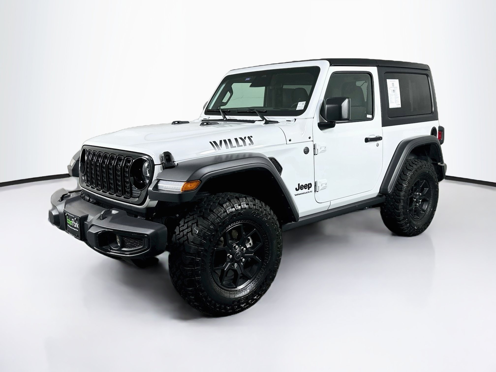 Used 2025 Jeep Wrangler Sport AWD/4WD image 3