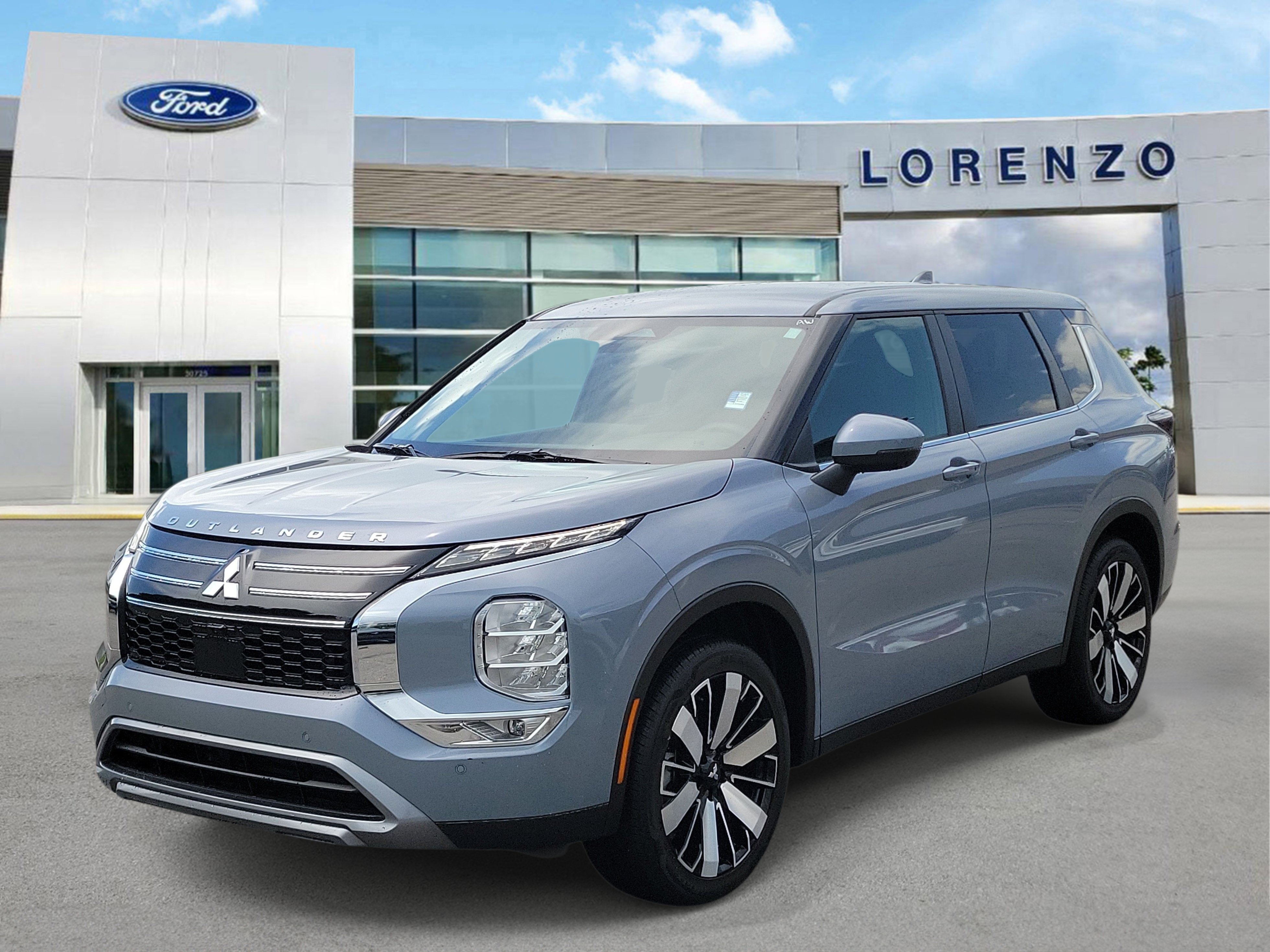 Used 2025 Mitsubishi Outlander SE FWD 360° Tour