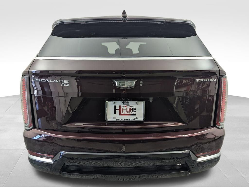 Used 2025 Cadillac Escalade IQ Luxury 2 w/ LPO, Premium Carpet Package image 30