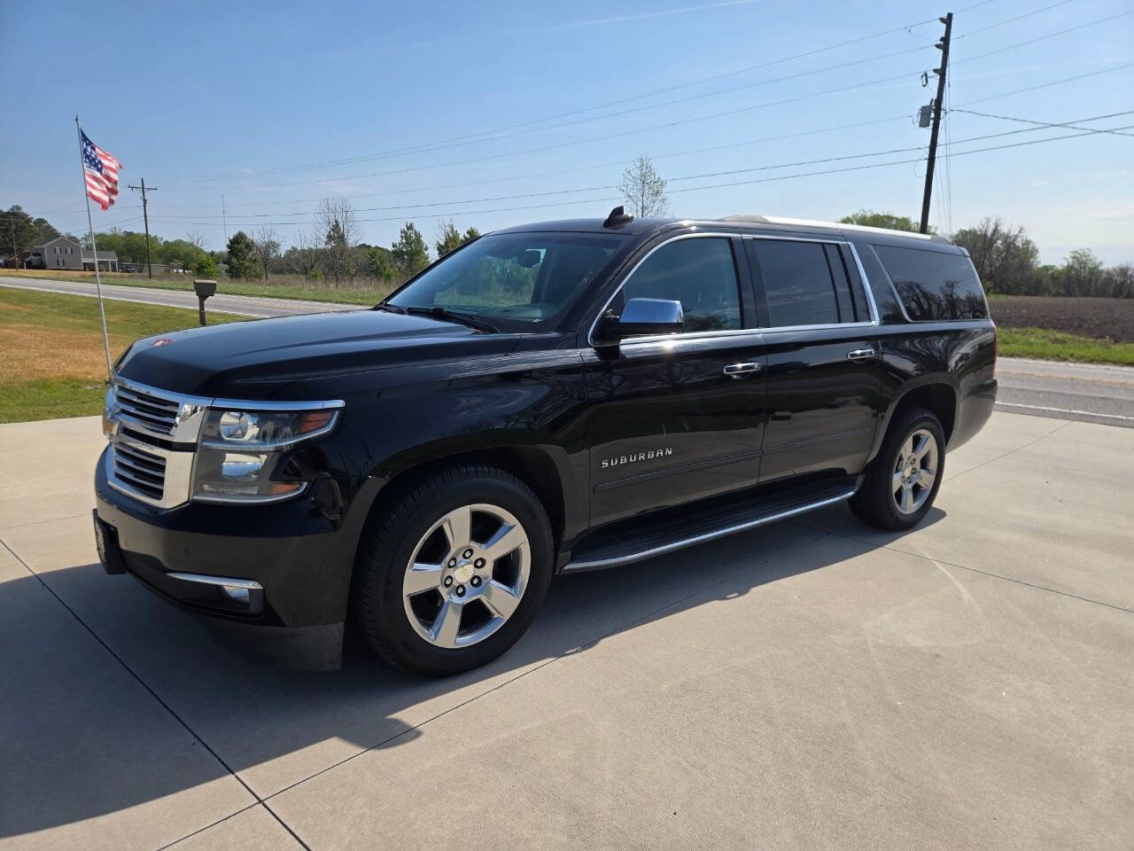 Used 2018 Chevrolet Suburban Premier image 2