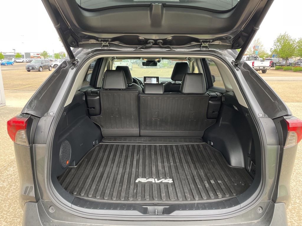Used 2020 Toyota RAV4 Limited w/ Limited Grade Weather Package AWD/4WD image 14